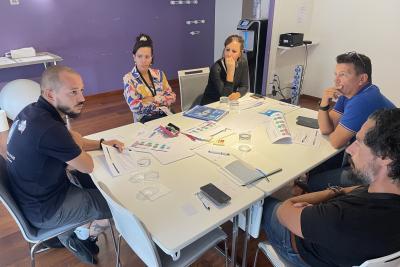 Agrandir l'image 12 sur 32, fenêtre modale