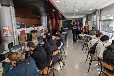 Agrandir l'image 14 sur 19, fenêtre modale