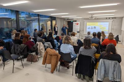 Agrandir l'image 7 sur 9, fenêtre modale