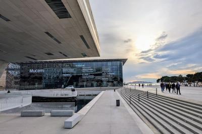 Agrandir l'image 10 sur 10, fenêtre modale