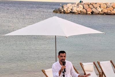 Agrandir l'image 4 sur 18, fenêtre modale