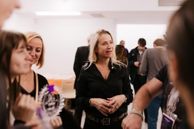 Agrandir l'image 37 sur 66, fenêtre modale