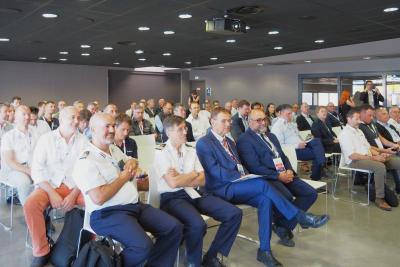 Agrandir l'image 48 sur 132, fenêtre modale