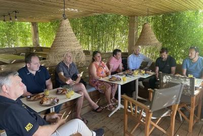 Agrandir l'image 10 sur 33, fenêtre modale