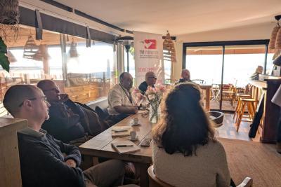 Agrandir l'image 30 sur 33, fenêtre modale