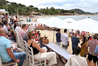 Agrandir l'image 12 sur 18, fenêtre modale