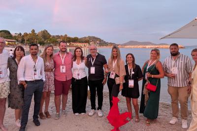 Agrandir l'image 1 sur 18, fenêtre modale