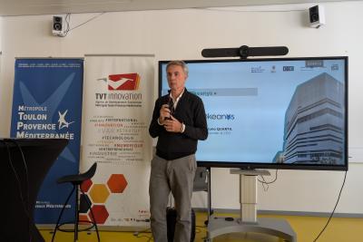 Agrandir l'image 12 sur 27, fenêtre modale