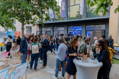 Agrandir l'image 44 sur 58, fenêtre modale