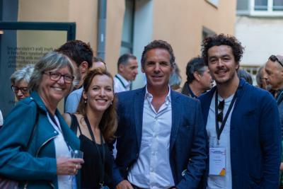 Agrandir l'image 18 sur 58, fenêtre modale